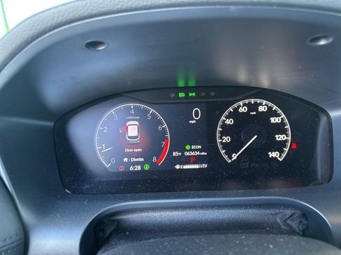 Used 2023 Honda HR-V LX image 3