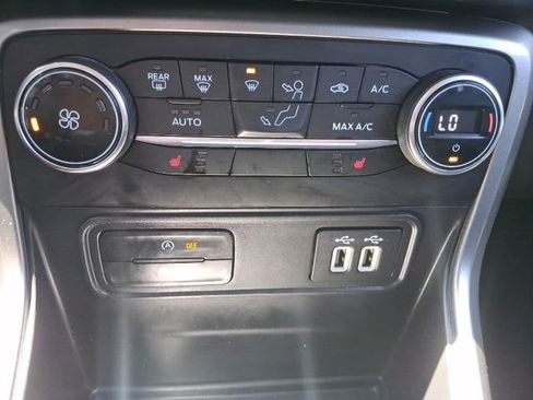 Used 2020 Ford EcoSport SE w/ SE Convenience Package FWD image 22