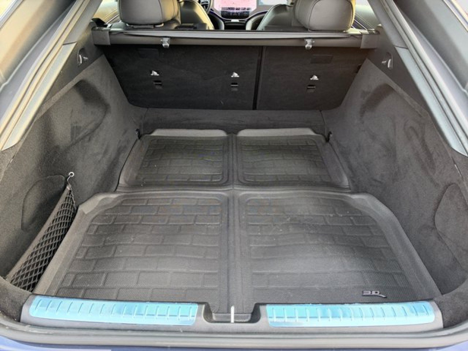 Used 2022 Mercedes-Benz EQS 580 4MATIC Sedan w/ Pinnacle Trim Package image 19