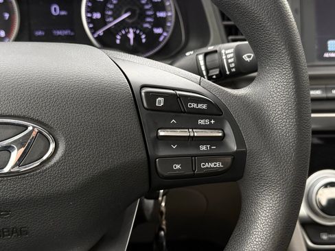 Used 2019 Hyundai Elantra SEL image 28