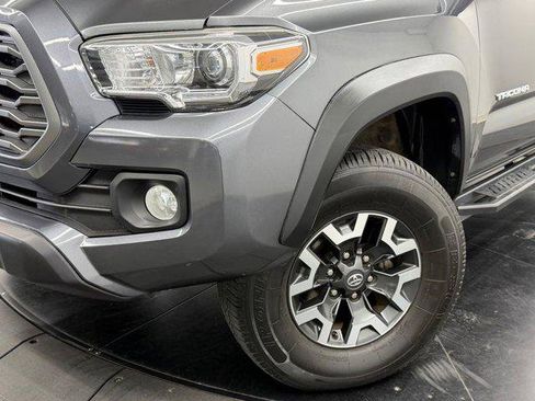 Certified 2021 Toyota Tacoma TRD Off-Road w/ Technology Package AWD/4WD image 5