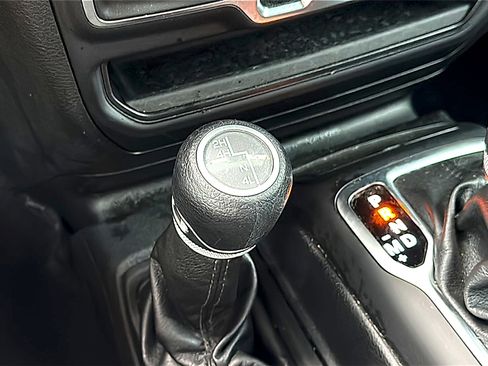 Used 2019 Jeep Wrangler Unlimited Sport S AWD/4WD image 33