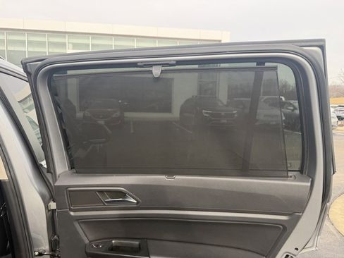 Used 2021 Volkswagen Atlas SE image 17