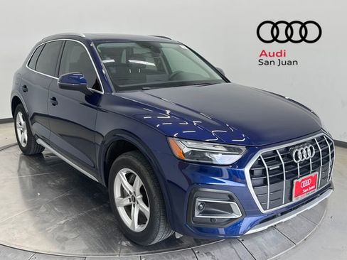 Used 2023 Audi Q5 2.0T Premium w/ Convenience Package image 1