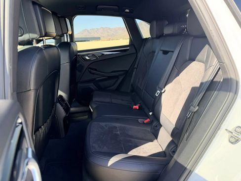 Used 2017 Porsche Macan AWD/4WD image 17