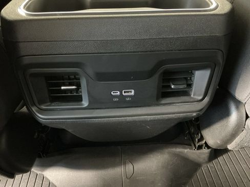 Used 2024 Chevrolet Silverado 2500 LT AWD/4WD image 11