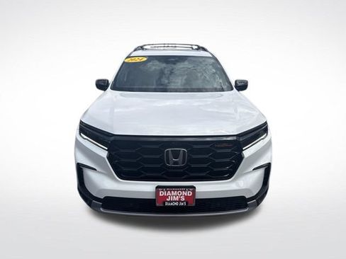 Used 2024 Honda Pilot TrailSport image 8