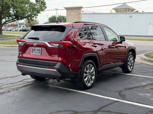 Used 2019 Toyota RAV4 Limited w/ Cold Weather Package AWD/4WD image 9