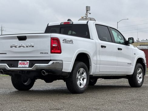 New 2026 RAM 1500 4x4 Crew Cab image 3