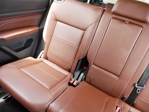 Certified 2023 Volkswagen Atlas SE AWD/4WD image 12