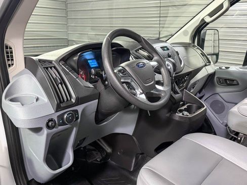 Used 2019 Ford Transit 250 130 Low Roof image 15