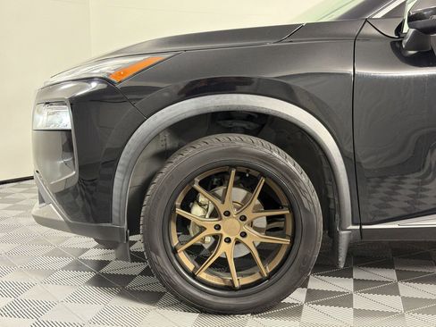 Used 2021 Nissan Rogue SV w/ Premium Package image 7