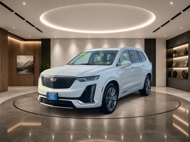 Used 2023 Cadillac XT6 Premium Luxury AWD/4WD image 4