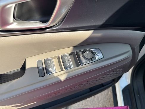 New 2026 Kia Carnival LX image 27