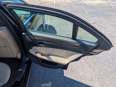 Used 2012 Mercedes-Benz E 350 Sedan image 37