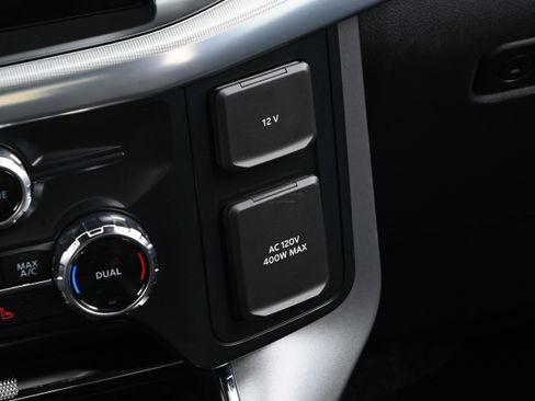 Used 2025 Ford F150 Lariat w/ Equipment Group 502A High image 25