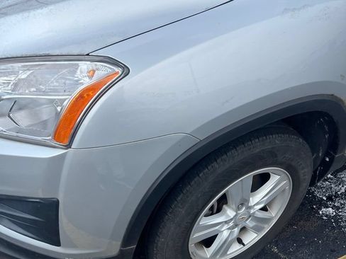 Used 2016 Chevrolet Trax LT AWD/4WD image 2
