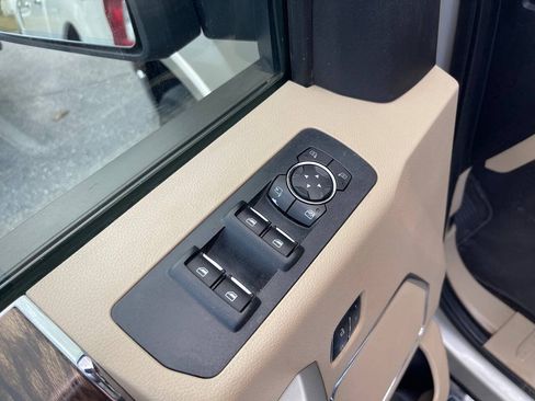 Used 2018 Ford F150 Lariat w/ Equipment Group 502A Luxury AWD/4WD image 21