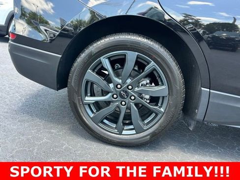 Used 2023 Chevrolet Equinox RS w/ RS Leather Package FWD image 7