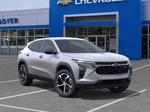 New 2026 Chevrolet Trax RS w/ Driver Confidence Package FWD image 7