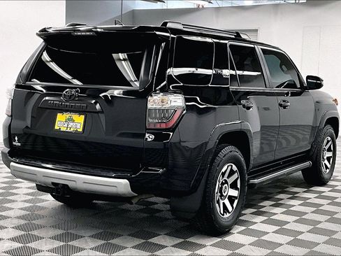 Used 2024 Toyota 4Runner TRD Off-Road Premium w/ Moonroof Package AWD/4WD image 12