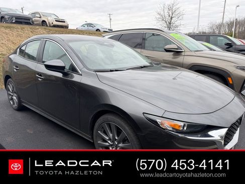 Used 2025 MAZDA MAZDA3 s image 1