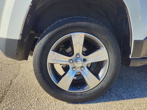 Used 2016 Jeep Patriot High Altitude image 9