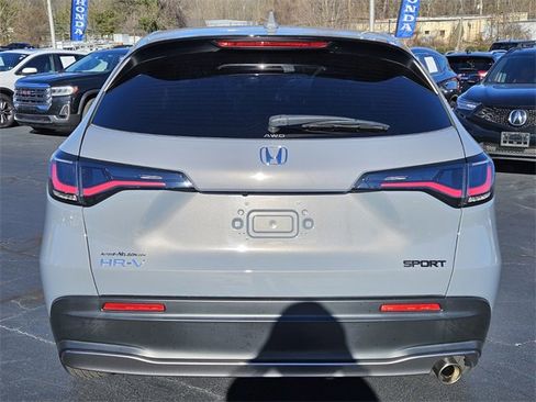 Used 2023 Honda HR-V Sport image 6