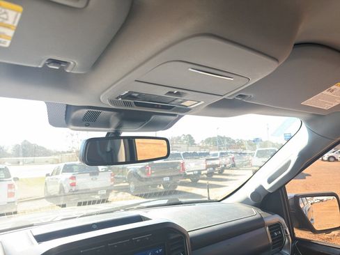 Used 2022 Ford F150 Lariat image 32