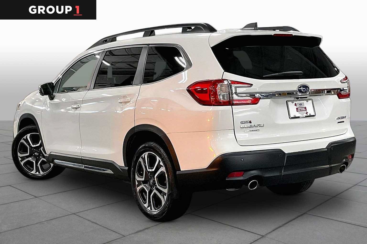 Used 2023 Subaru Ascent Limited w/ Technology Package AWD/4WD image 12