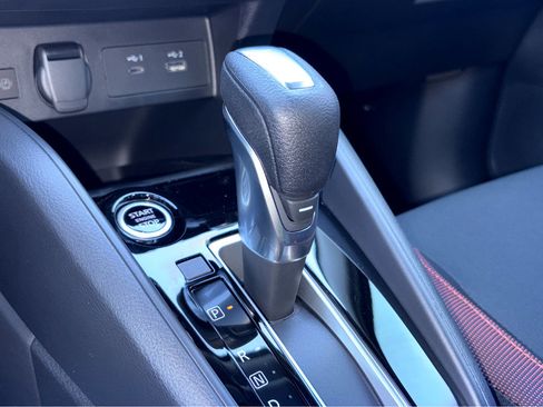 New 2025 Nissan Versa SR w/ Trunk Package image 22