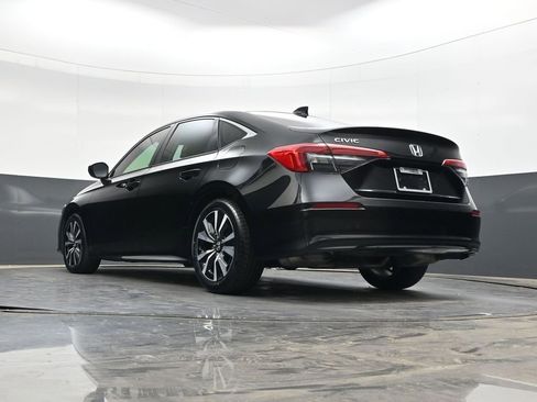 Certified 2024 Honda Civic EX image 29