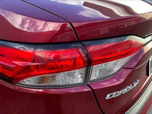 Used 2025 Toyota Corolla LE FWD image 27