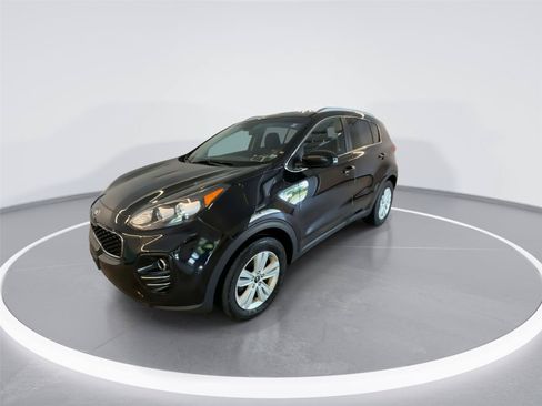 Used 2019 Kia Sportage LX w/ LX Popular Package AWD/4WD image 3