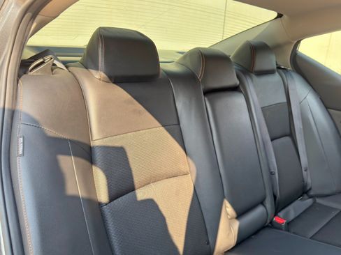 Used 2022 Nissan Altima 2.0 SR FWD image 32