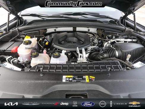 Used 2022 Jeep Grand Cherokee Limited 4xe image 21