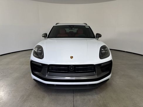 Certified 2026 Porsche Macan Turbo AWD/4WD image 10