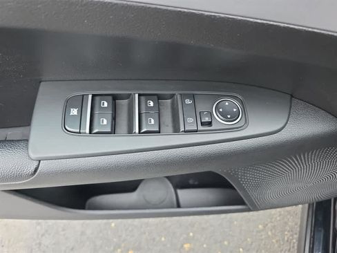 Used 2023 Kia Forte LXS FWD image 19