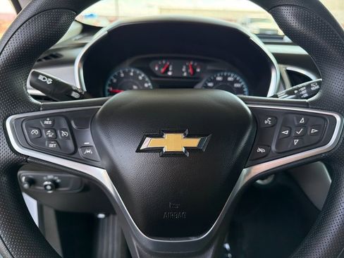 Used 2022 Chevrolet Equinox LS w/ LPO, Floor Liner Package AWD/4WD image 22