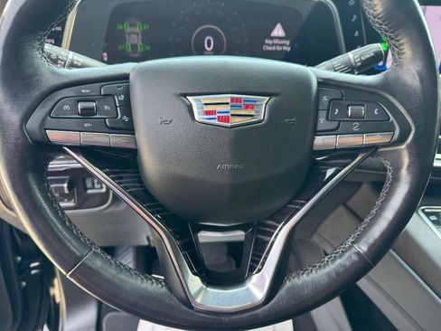 Used 2022 Cadillac Escalade ESV Sport w/ Touring Package image 17