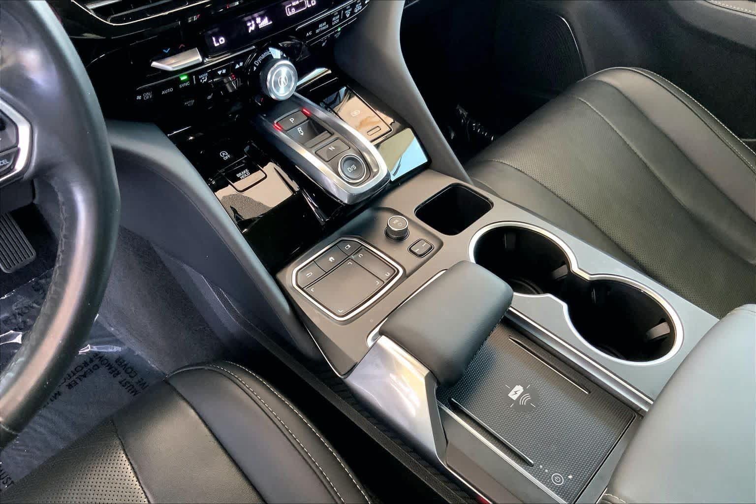 Used 2024 Acura MDX w/ Technology Package FWD image 17