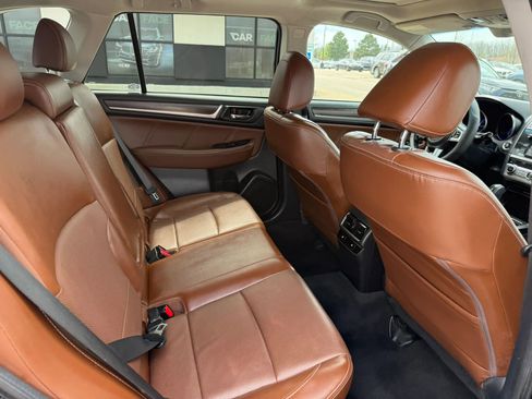 Used 2017 Subaru Outback 3.6R Touring image 20