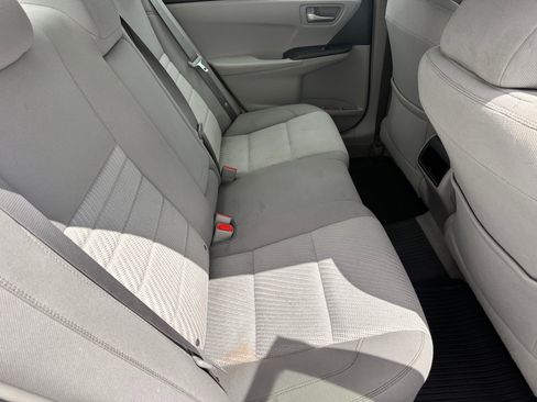 Used 2016 Toyota Camry LE FWD image 8