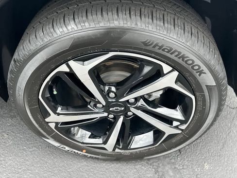 Used 2023 Chevrolet TrailBlazer RS w/ Driver Confidence Package image 23