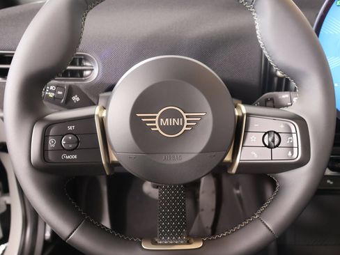 New 2026 MINI Cooper 2-Door Hardtop FWD image 3