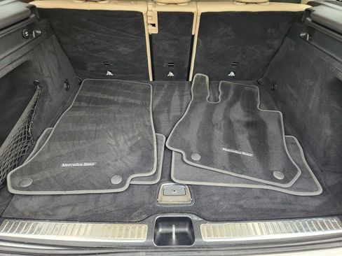 Used 2018 Mercedes-Benz GLC 300 4MATIC image 31