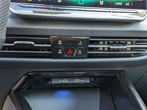 New 2026 Volkswagen GTI SE image 18