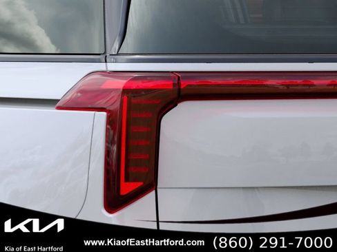 New 2026 Kia Carnival SX Prestige FWD image 11
