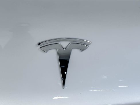 Used 2019 Tesla Model 3 Long Range image 24