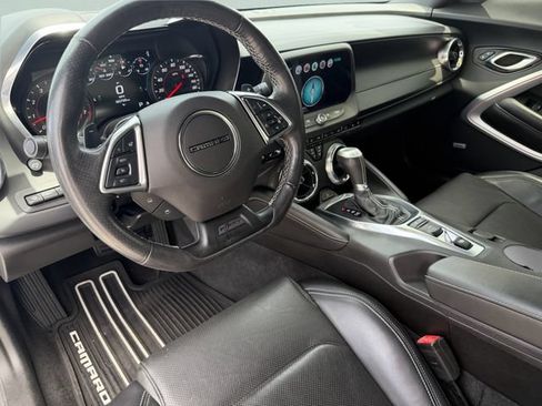 Used 2017 Chevrolet Camaro SS RWD image 16